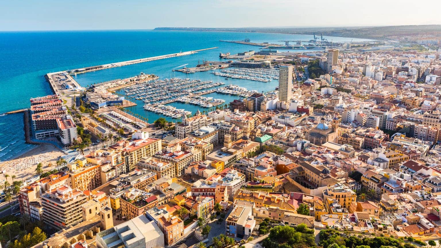 ВНЖ в Испании при покупке недвижимости