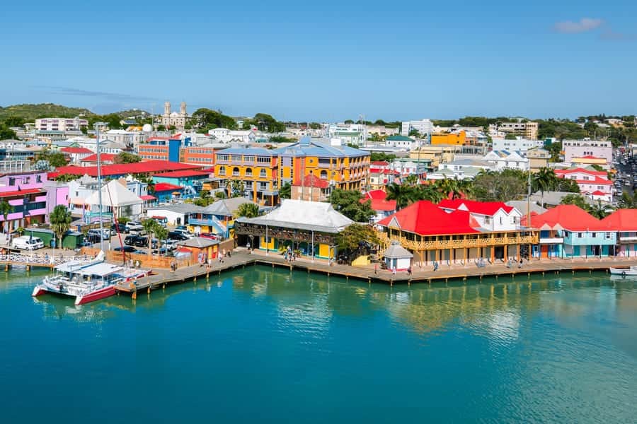 Во что инвестировать, чтобы получить паспорт Антигуа и Барбуды