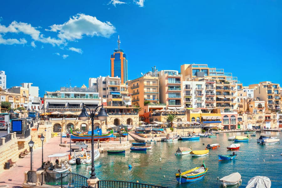 Malta permanent residence by purchasing real estate